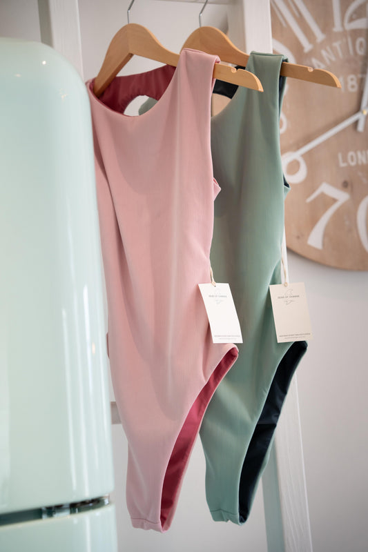 PINK SURF SUIT