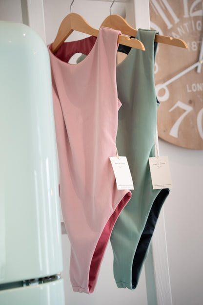 PINK SURF SUIT